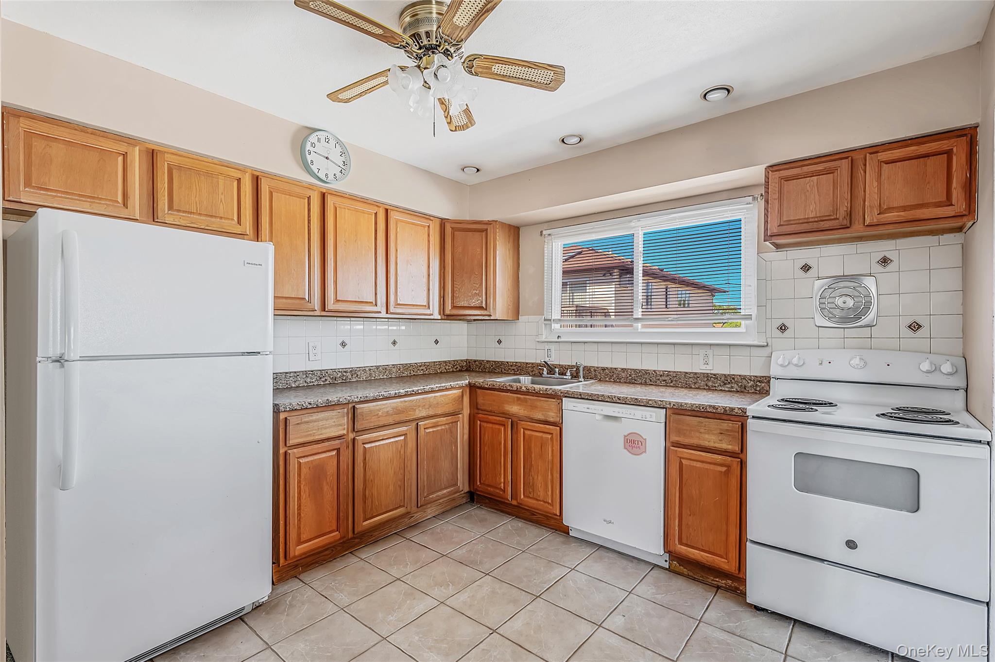 233 E Alhambra Avenue – For Sale photo 4