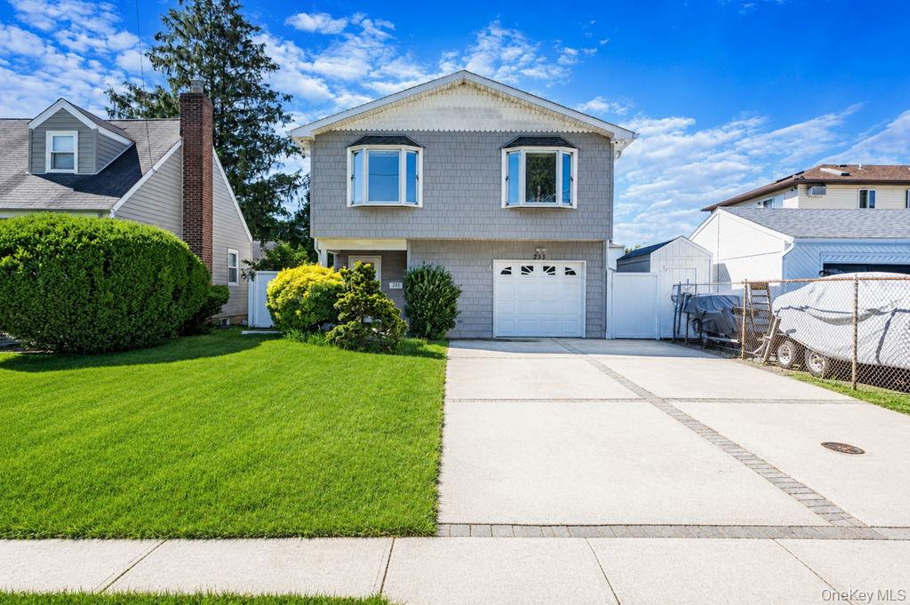 233 E Alhambra Avenue – For Sale