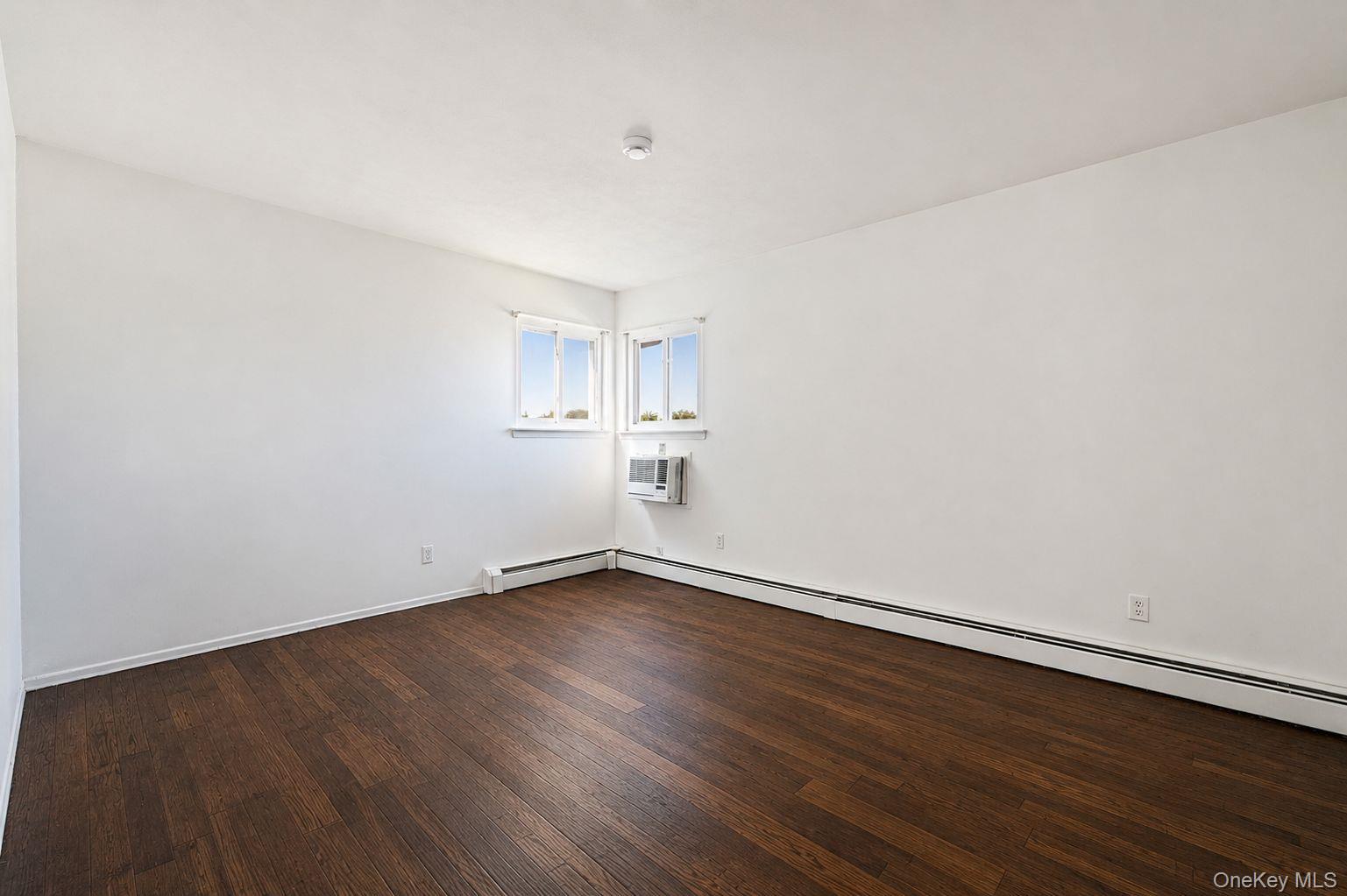 233 E Alhambra Avenue – For Sale photo 2