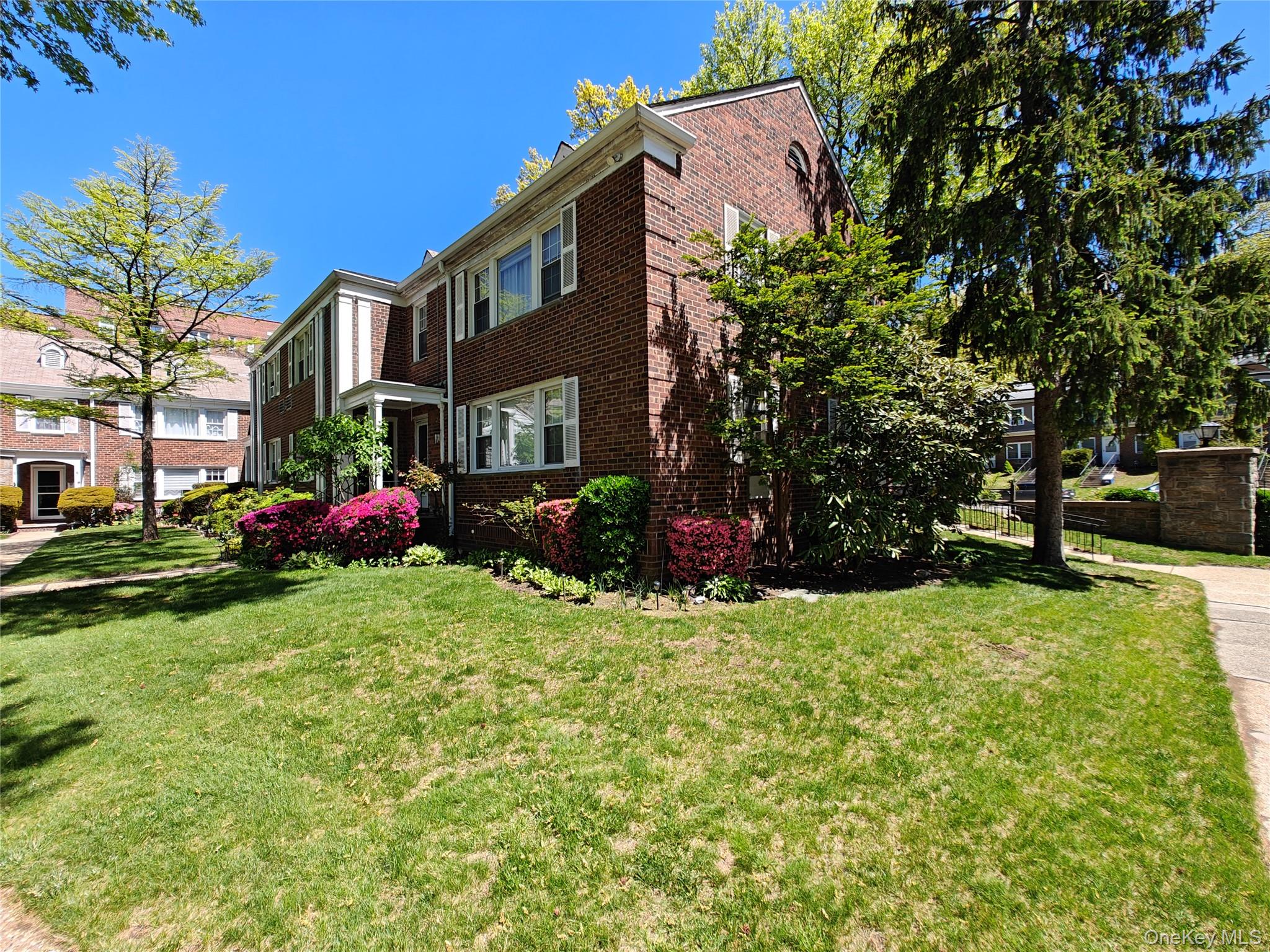 3 Lawrence Park Crescent, Unit 3 photo 12