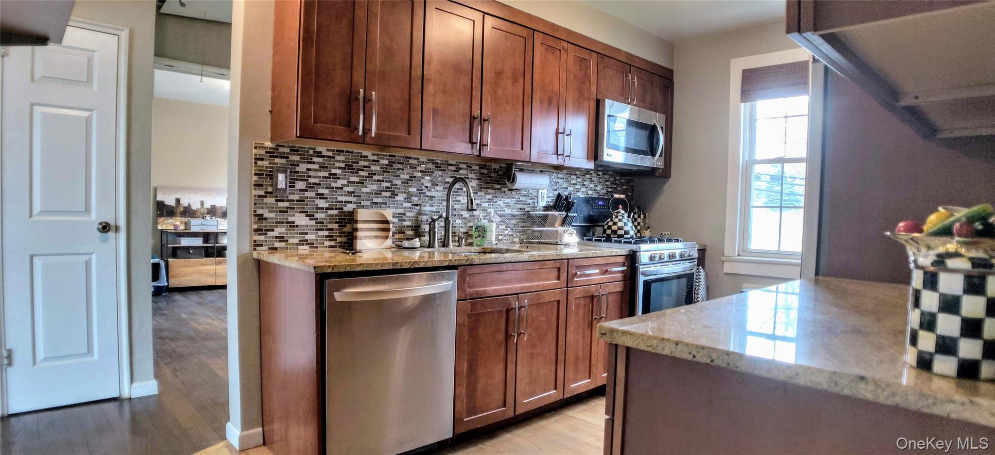 3 Lawrence Park Crescent, Unit 3 photo 8
