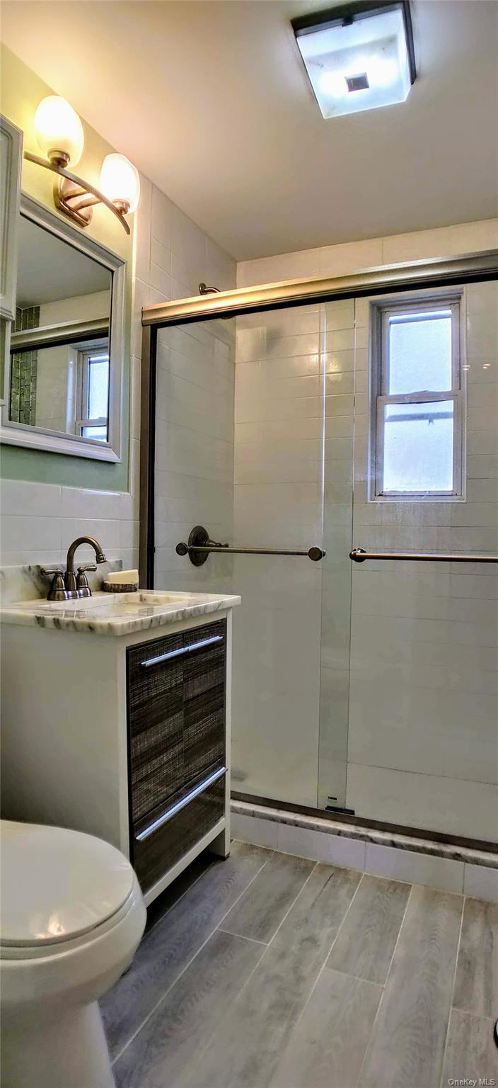 3 Lawrence Park Crescent, Unit 3 photo 10