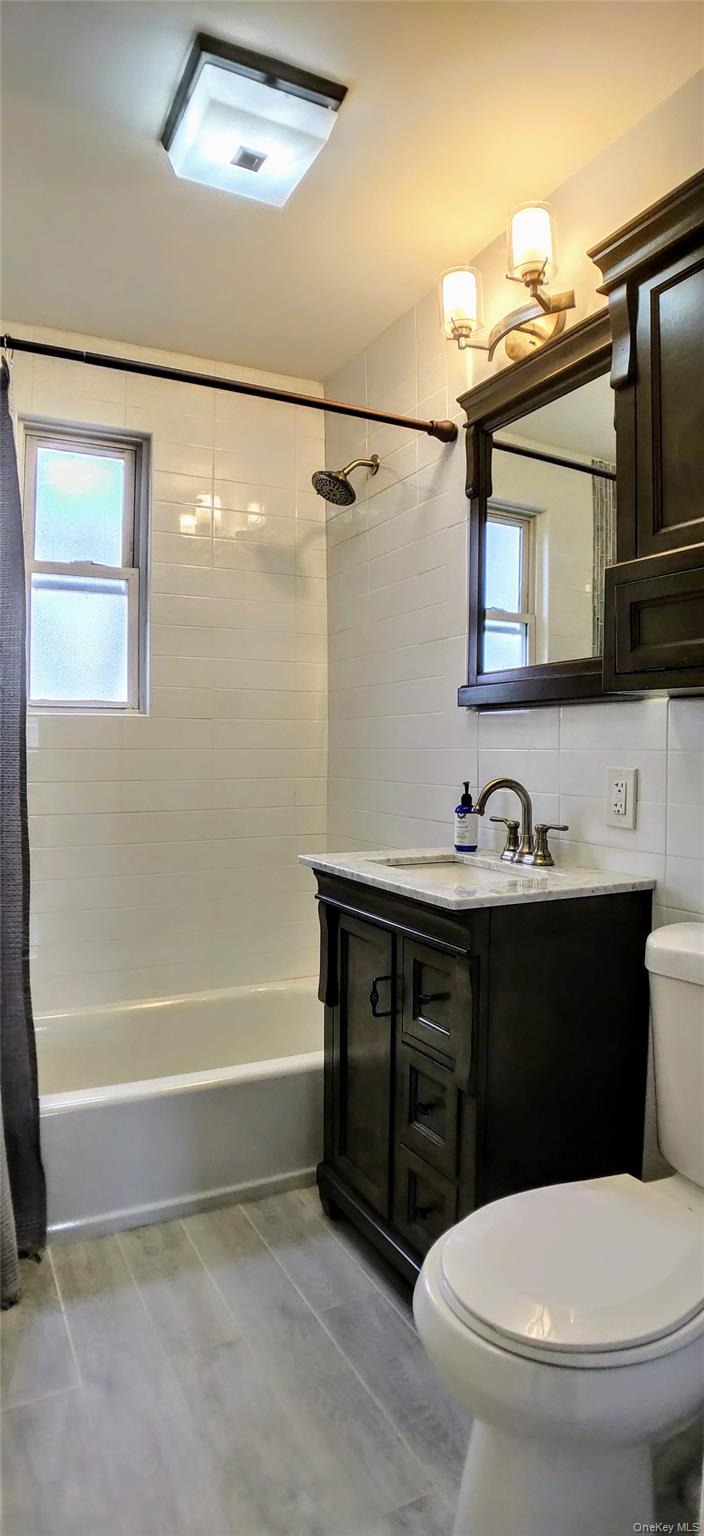 3 Lawrence Park Crescent, Unit 3 photo 11