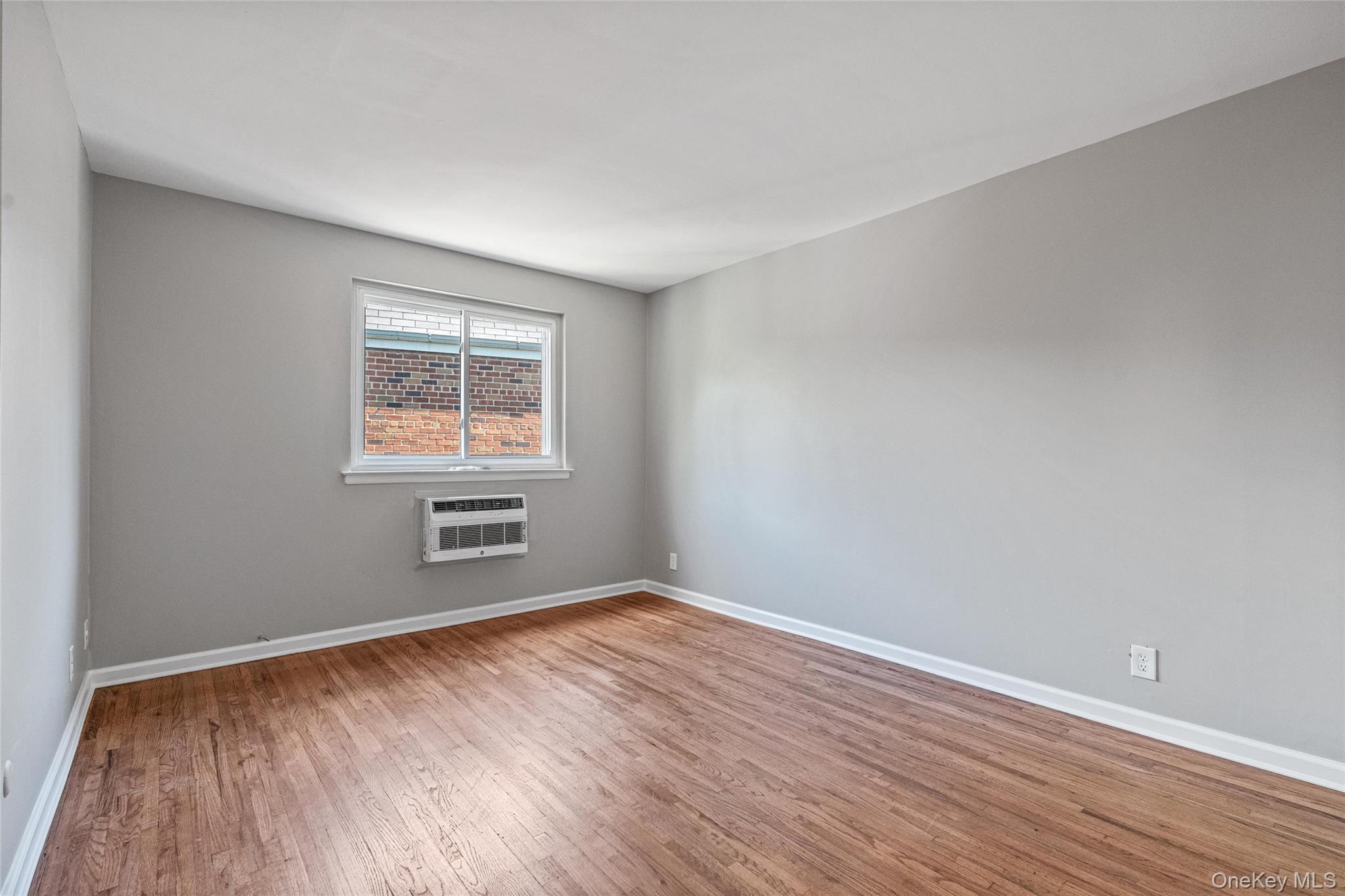 175-03 Peck Avenue, Unit 2 Floor photo 16