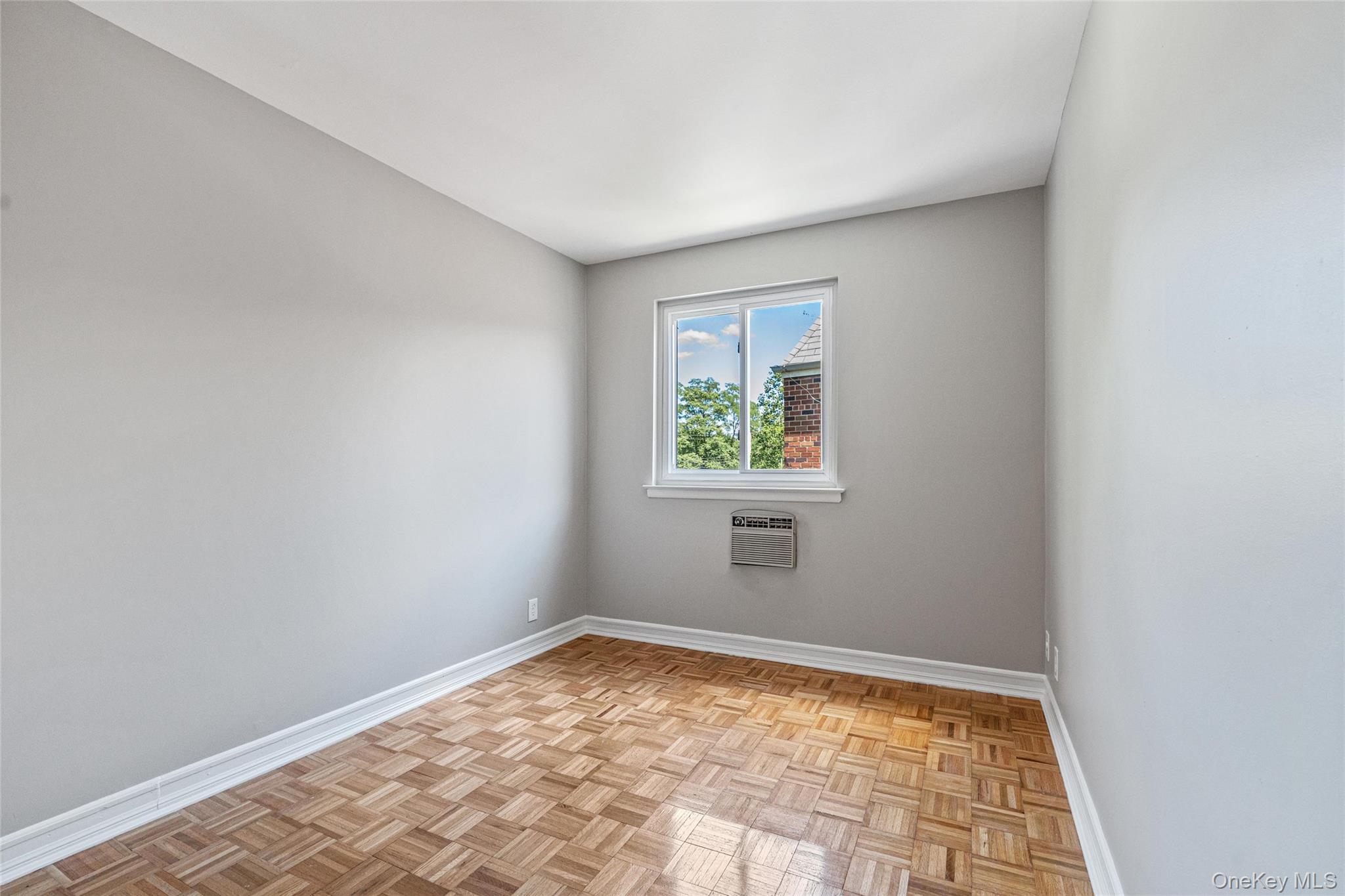 175-03 Peck Avenue, Unit 2 Floor photo 18