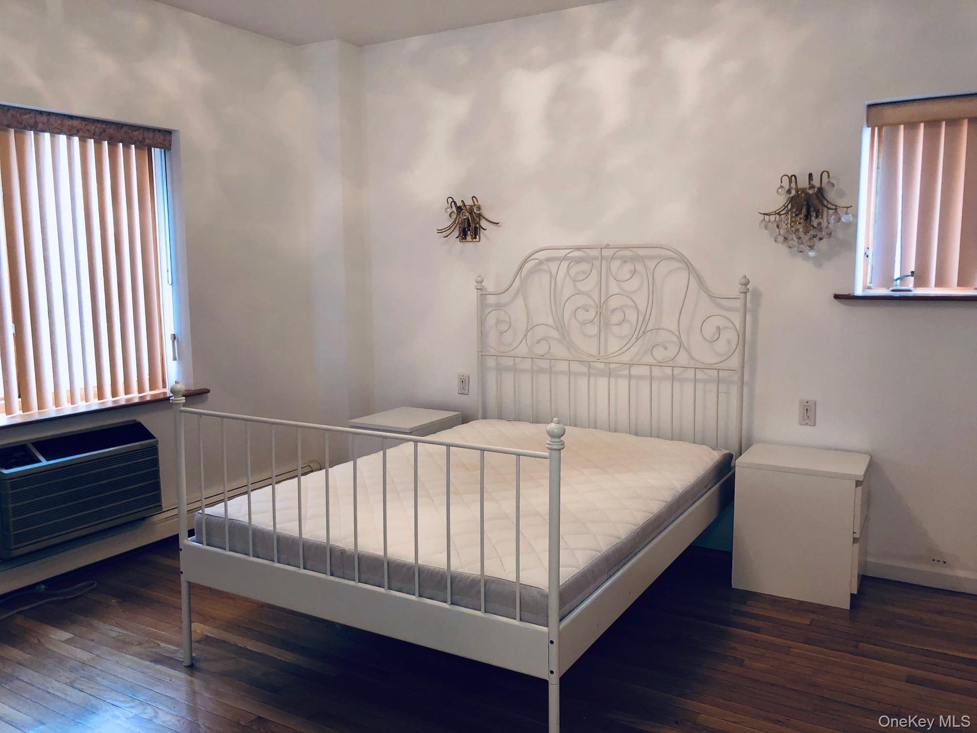 42-31 Colden Street, Unit F3EG photo 6