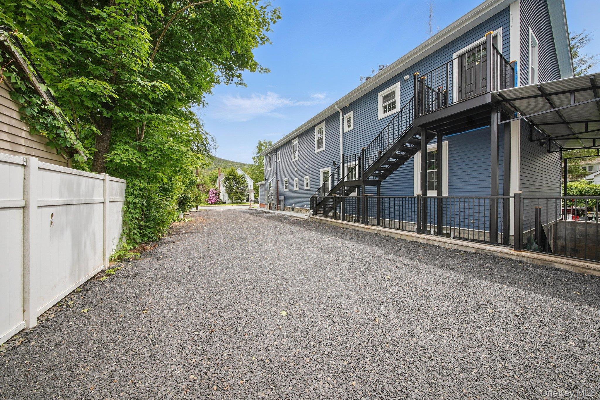 14 Yankee Place, Unit 7 photo 9