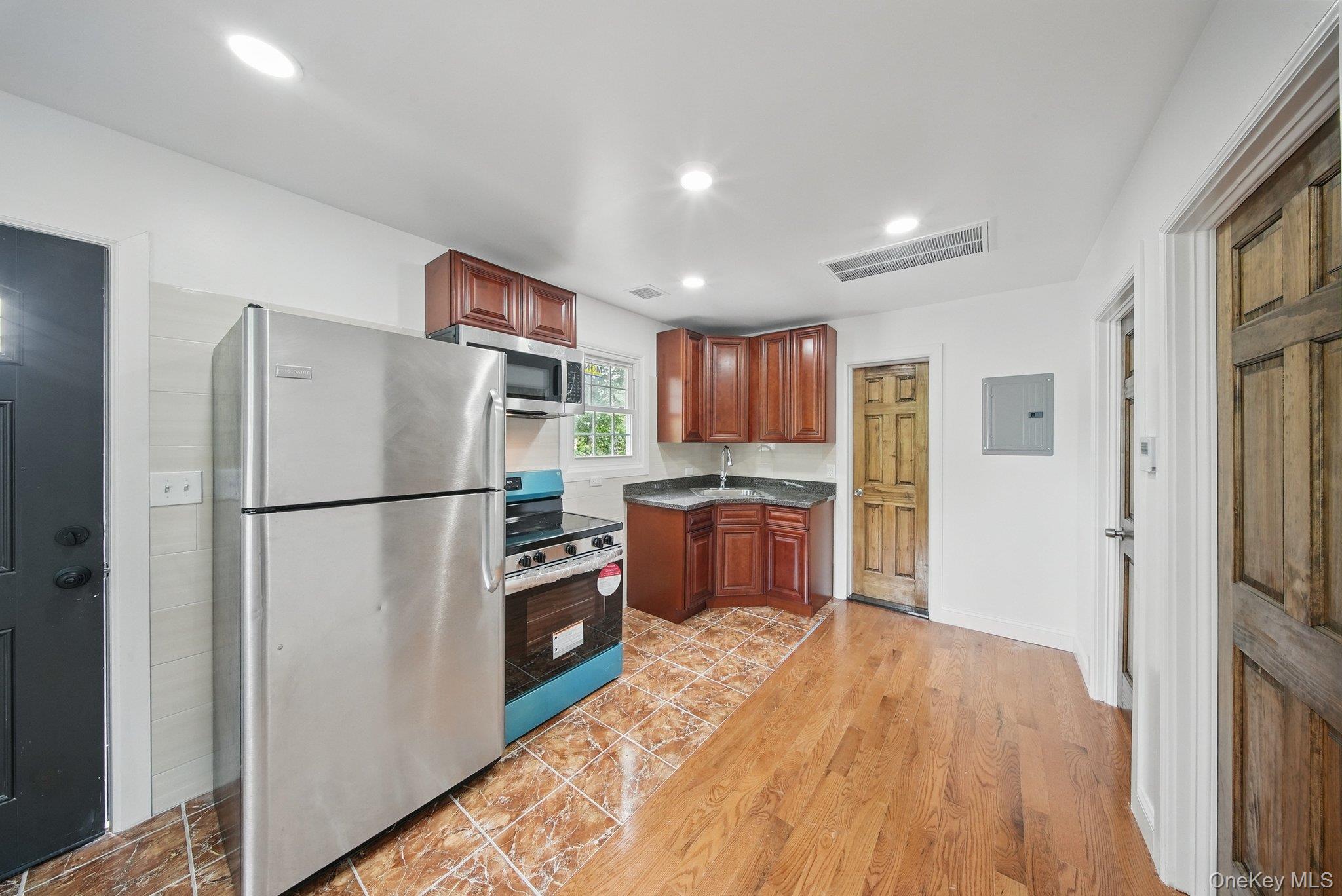 14 Yankee Place, Unit 7