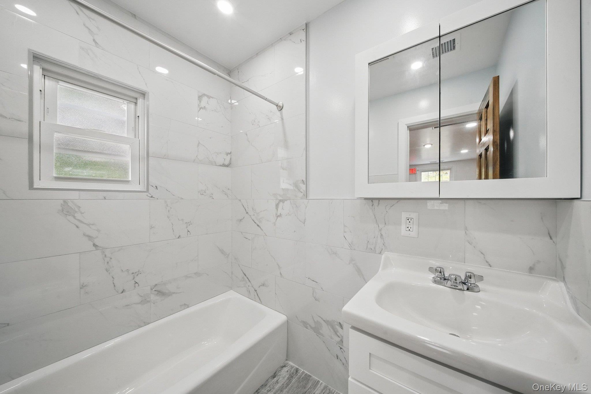 14 Yankee Place, Unit 7 photo 6