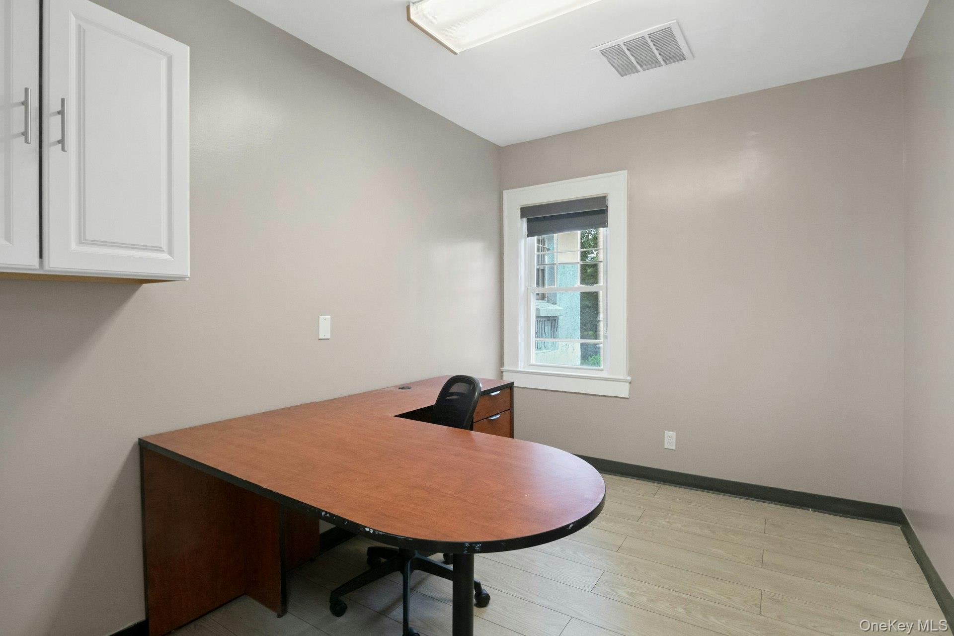 504 Gramatan Avenue, Unit 2nd Floor photo 25