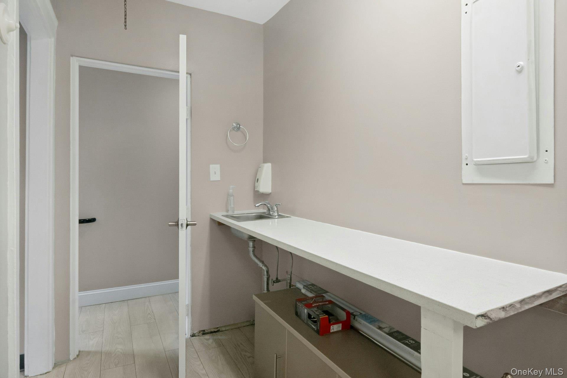 504 Gramatan Avenue, Unit 2nd Floor photo 27