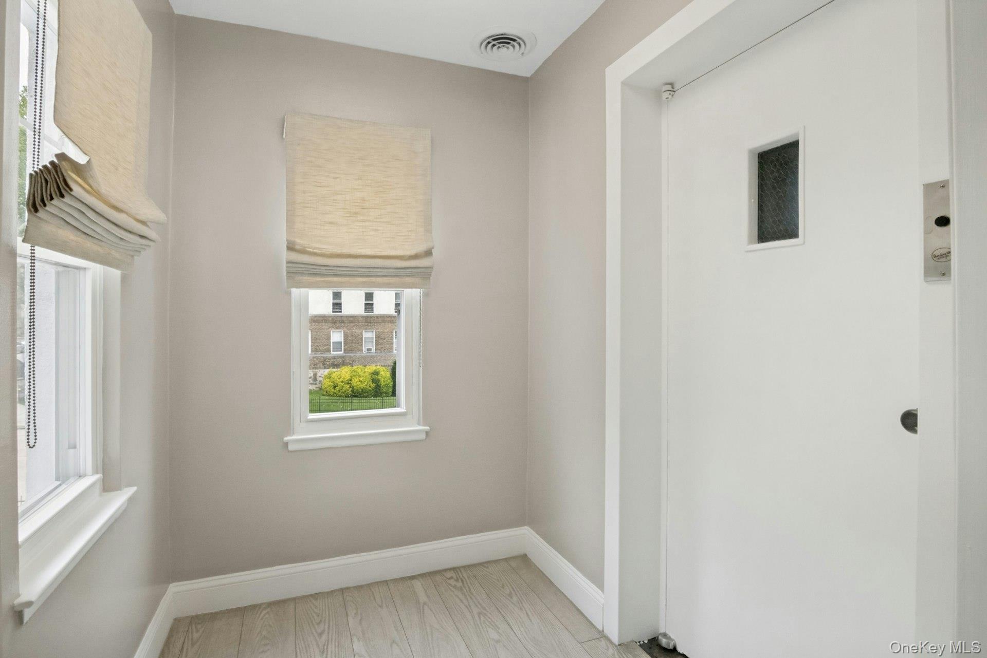 504 Gramatan Avenue, Unit 2nd Floor photo 8