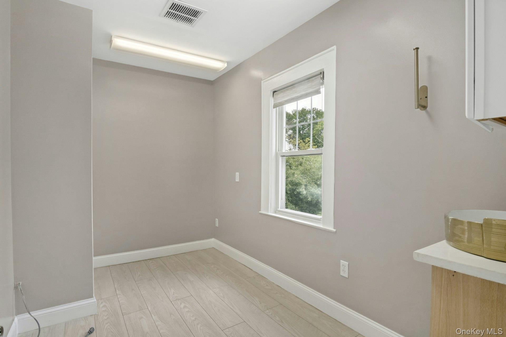 504 Gramatan Avenue, Unit 2nd Floor photo 17