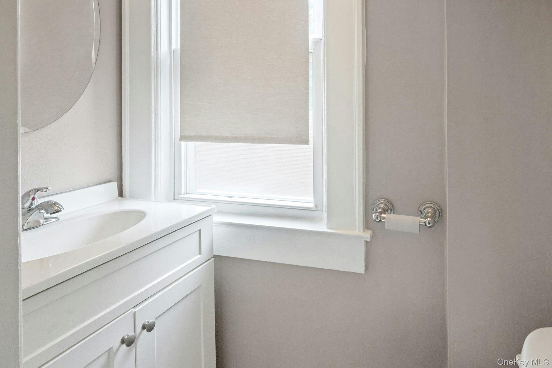504 Gramatan Avenue, Unit 2nd Floor photo 28