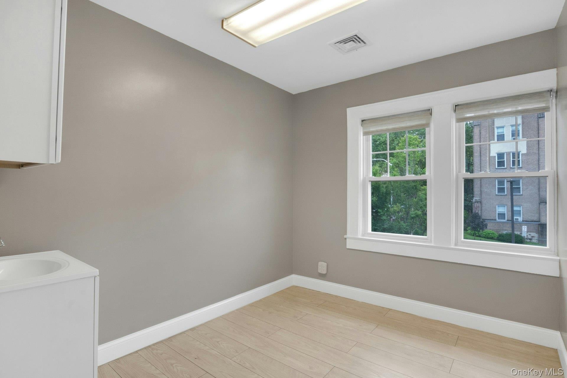 504 Gramatan Avenue, Unit 2nd Floor photo 18