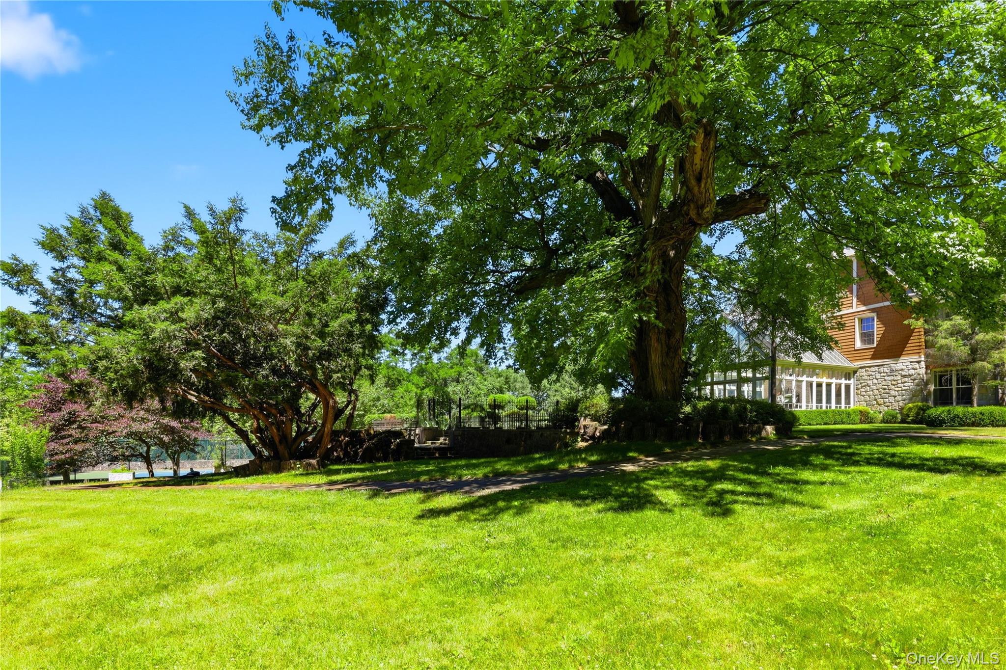 196 McLain Street – For Sale photo 4