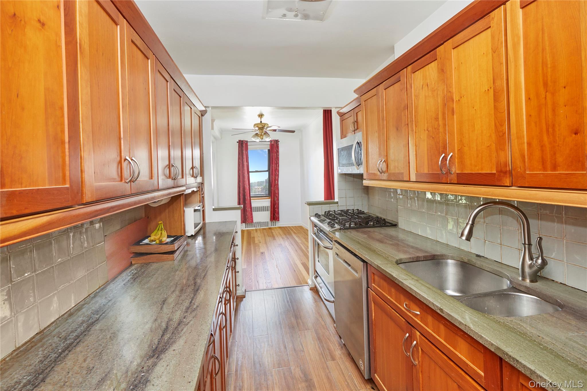 3616 Henry Hudson Parkway, Unit 6AN photo 6