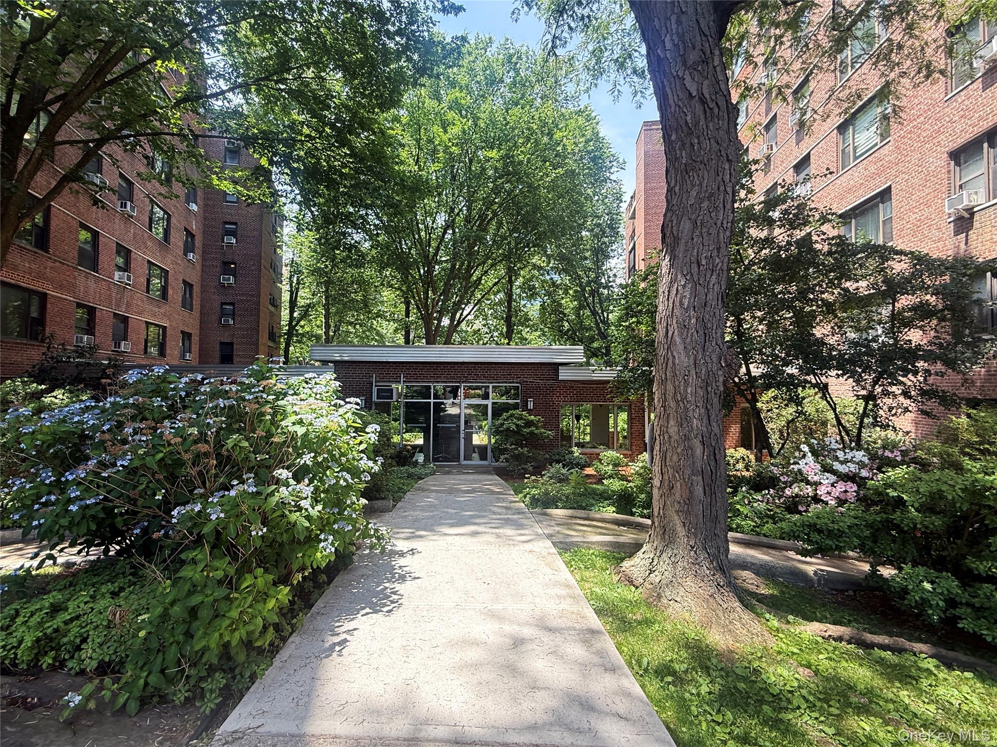 3616 Henry Hudson Parkway, Unit 6AN photo 23