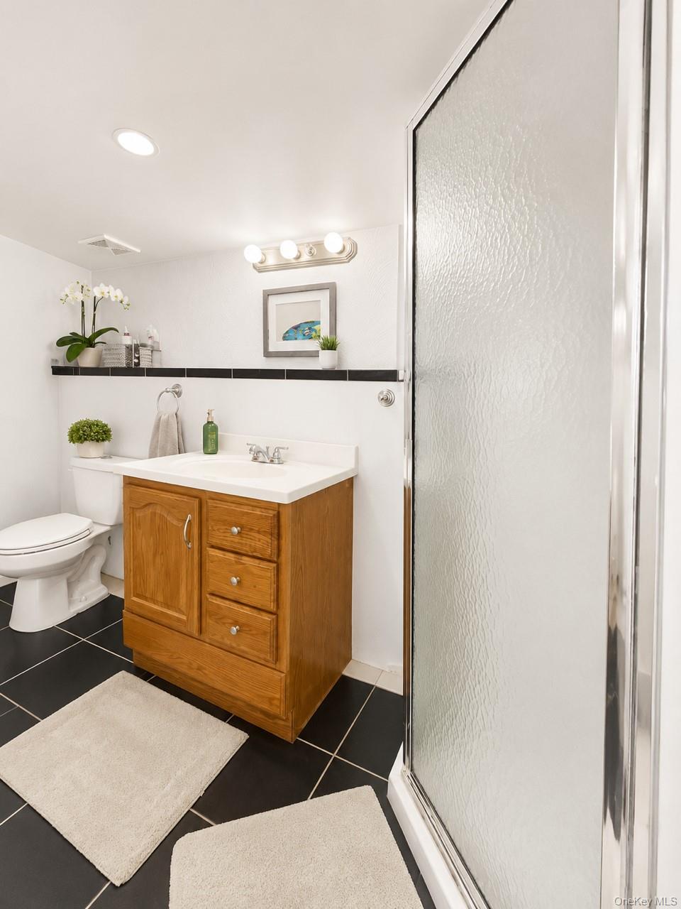 110 Roosevelt Avenue – For Sale photo 18