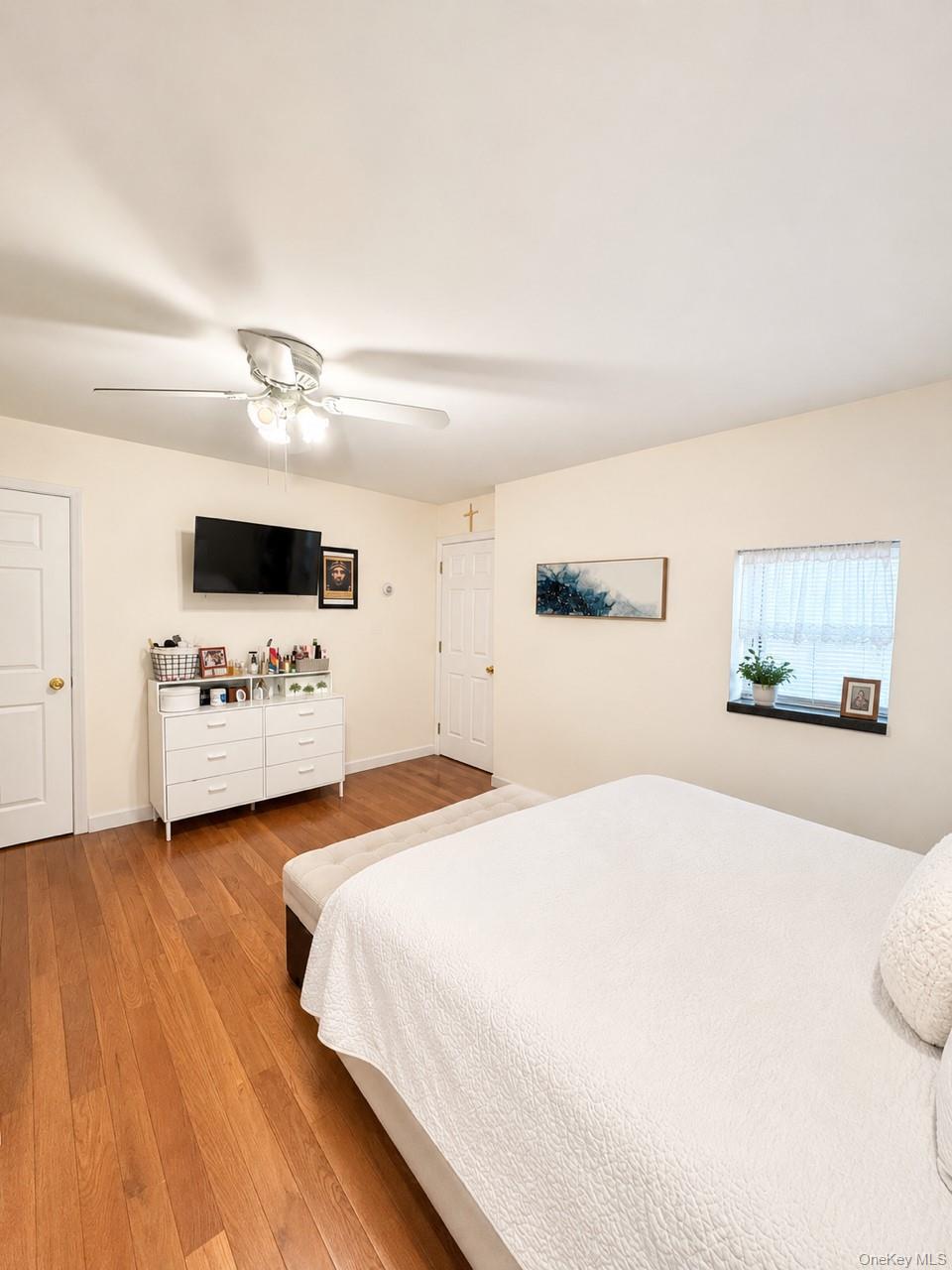 110 Roosevelt Avenue – For Sale photo 10