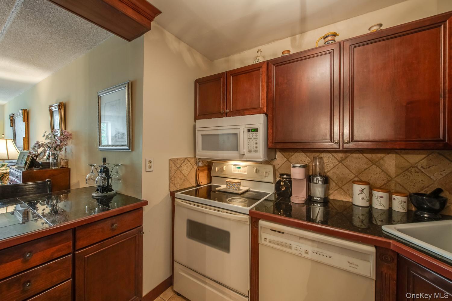 160 Academy Street, Unit 10N photo 4