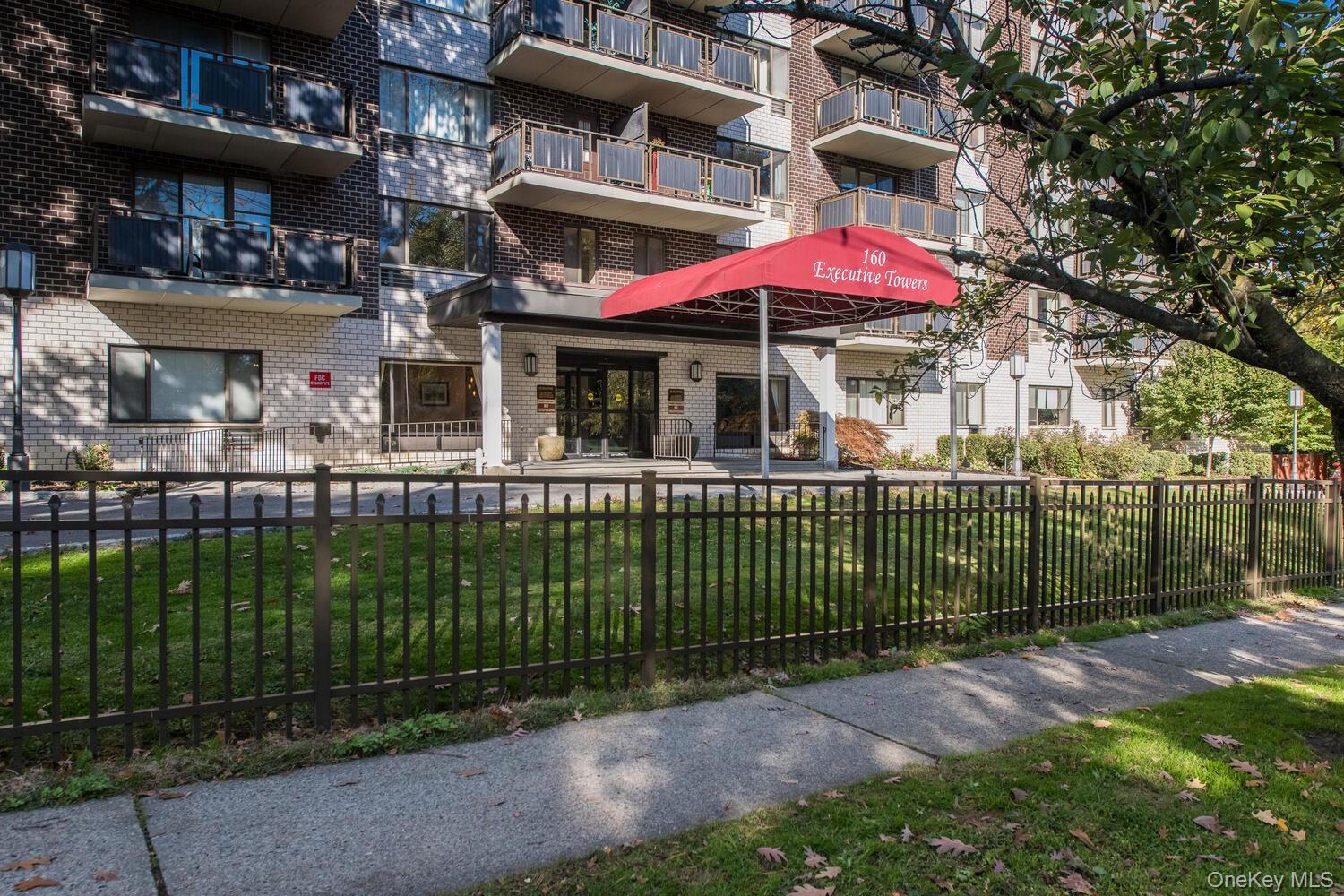 160 Academy Street, Unit 10N photo 3