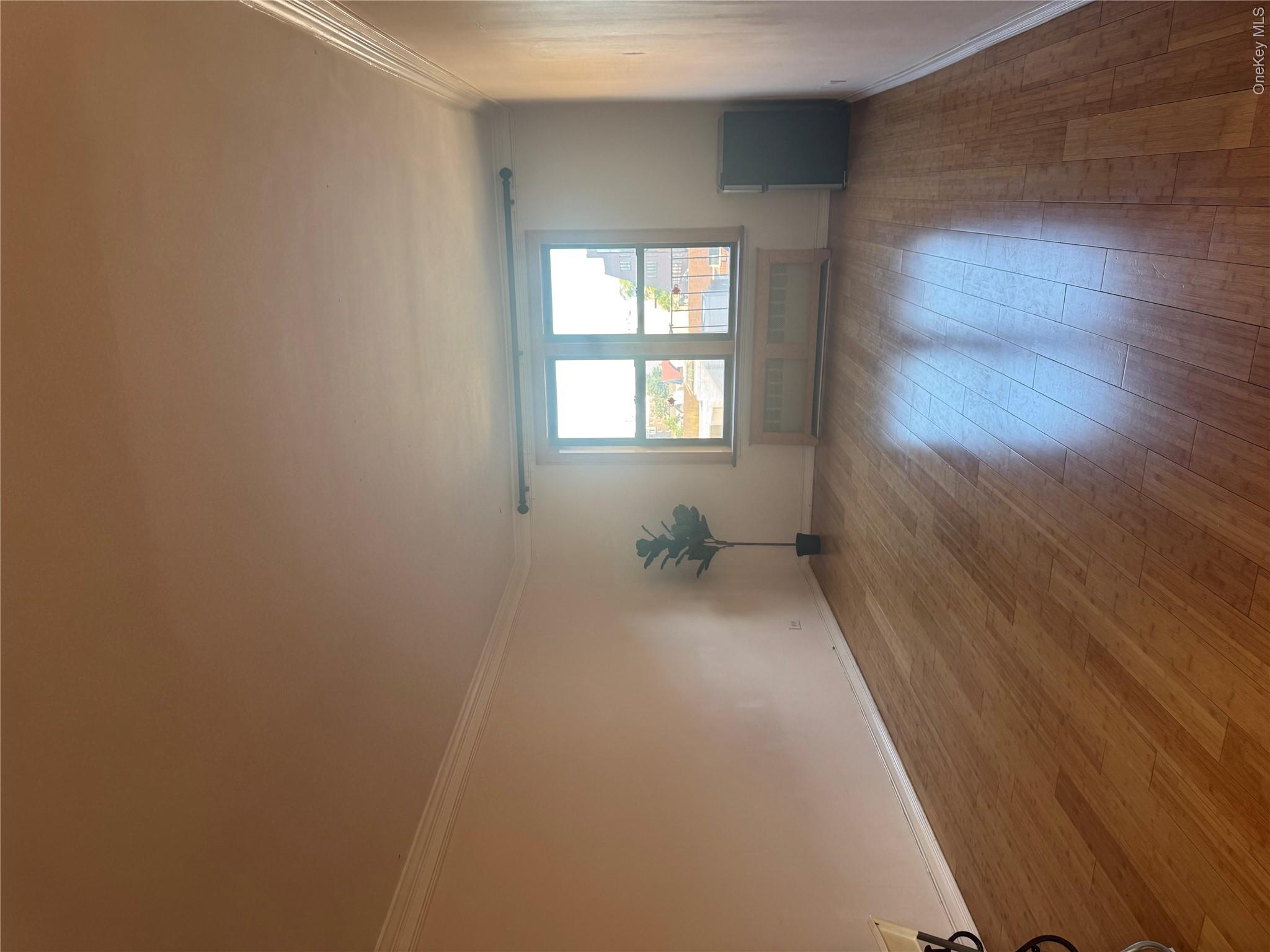 14336 Barclay Avenue, Unit 5H photo 5