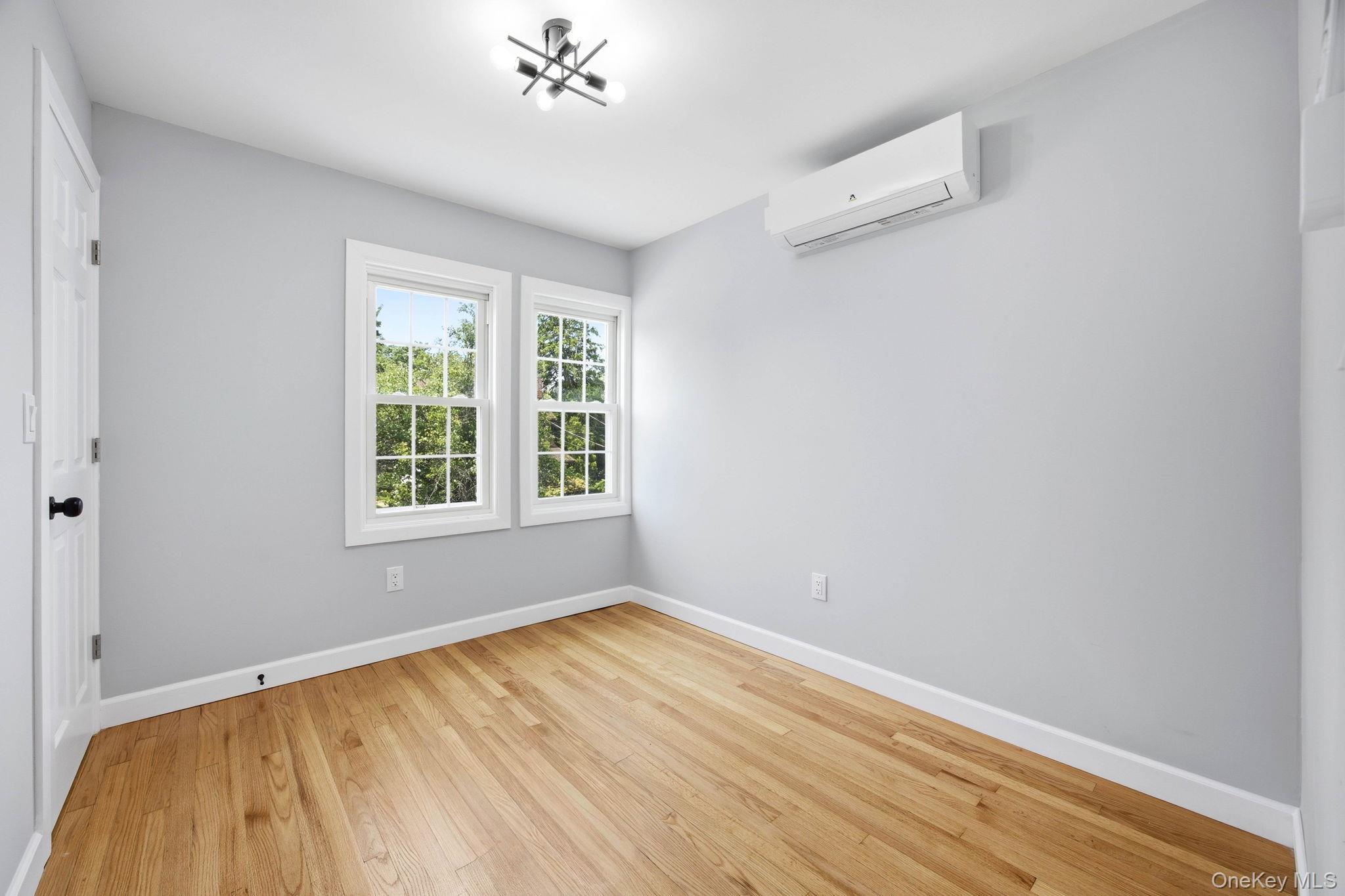 107 E Saint Marks Place – For Sale photo 11