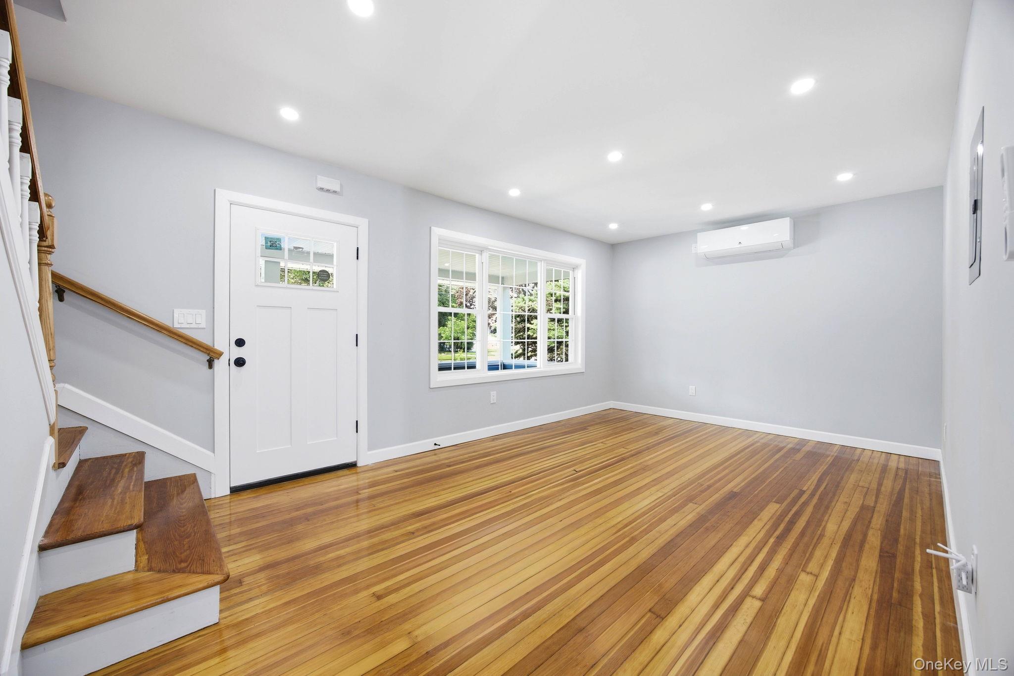 107 E Saint Marks Place – For Sale photo 6