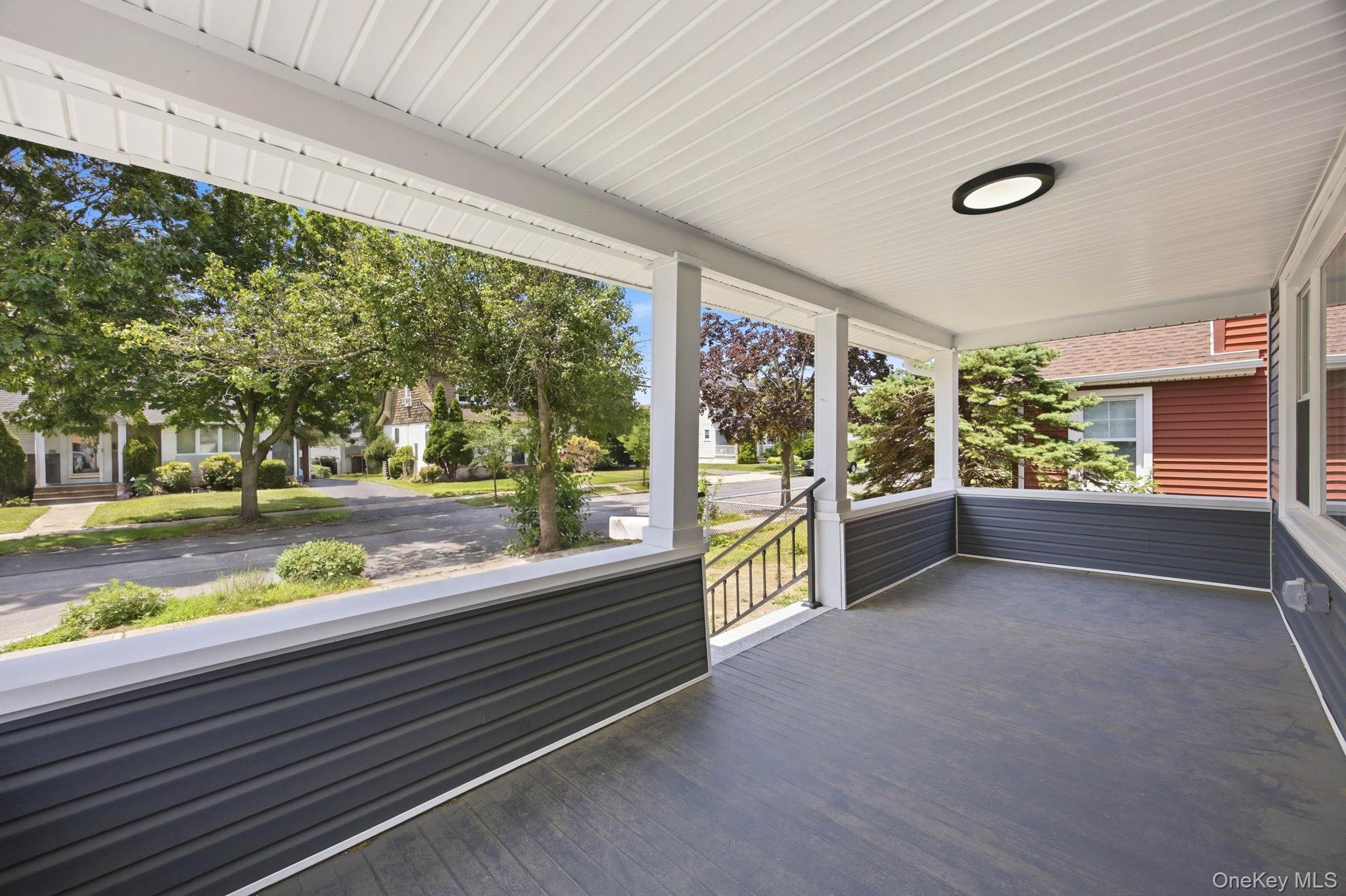 107 E Saint Marks Place – For Sale photo 5
