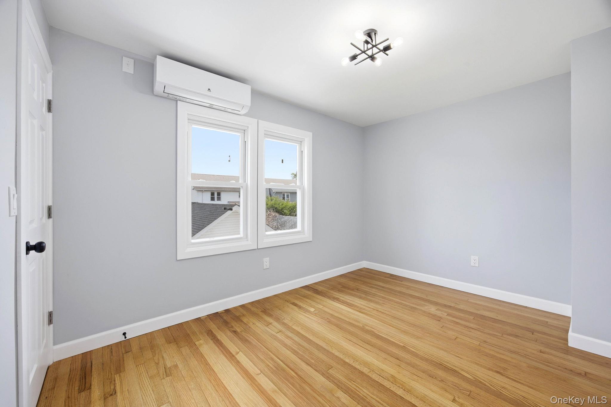 107 E Saint Marks Place – For Sale photo 12
