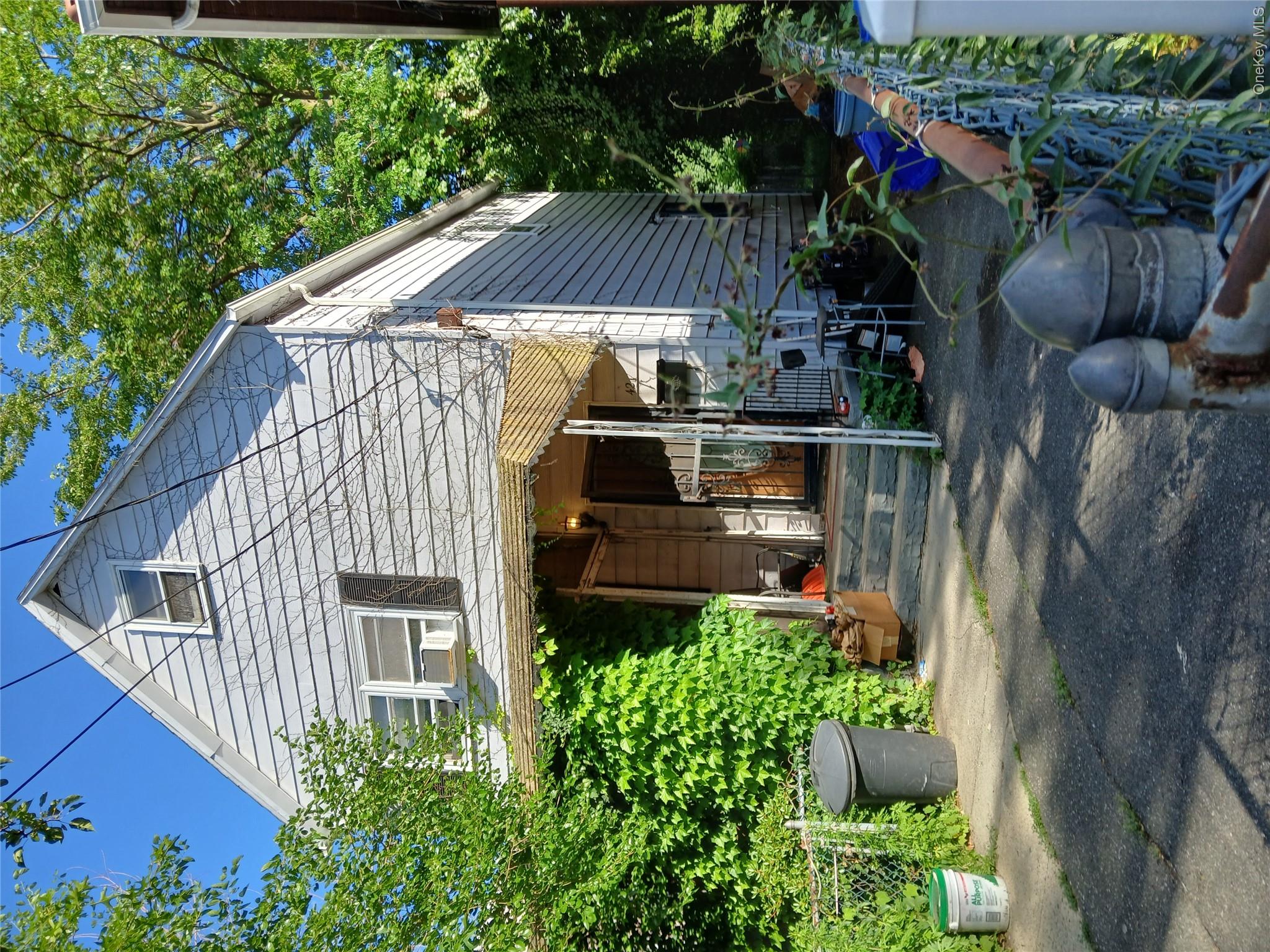 42 W 5th Street – For Sale