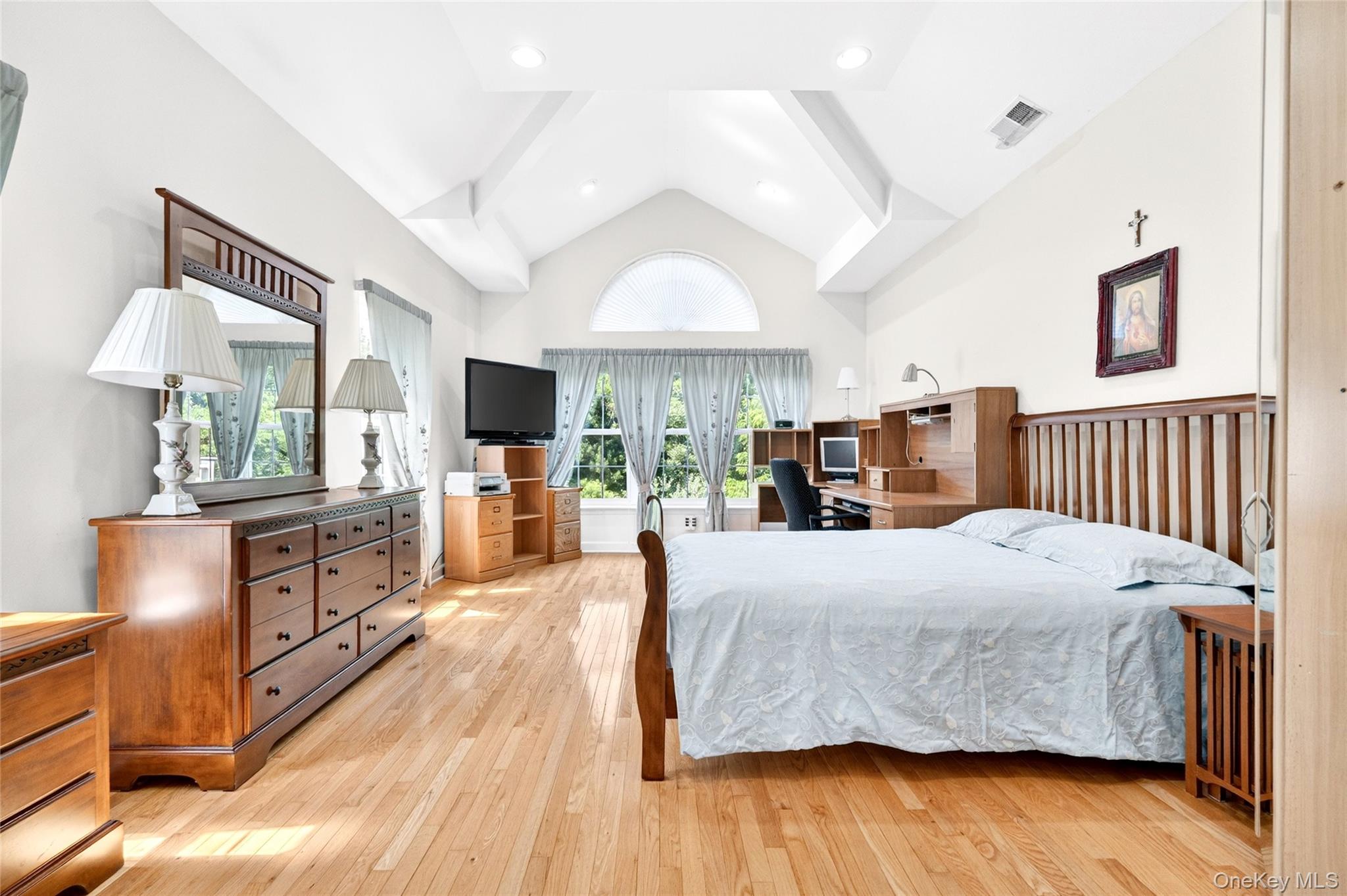 19 Ash Road – For Sale photo 11