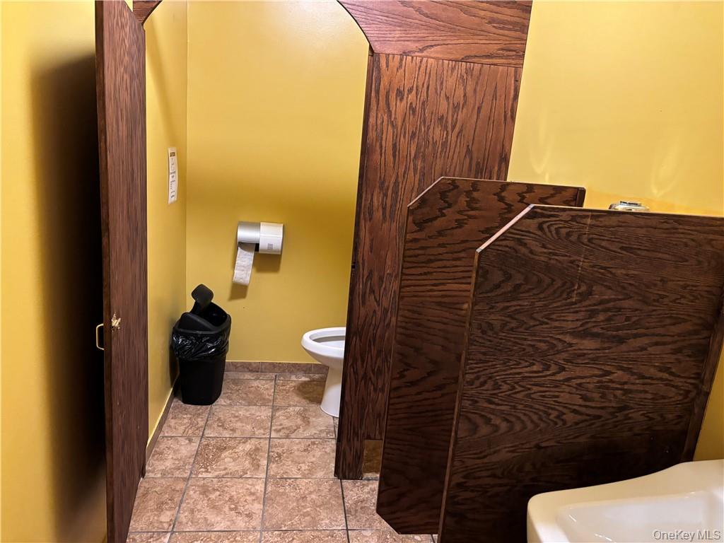 7909 Albany Post Road – For Sale photo 18