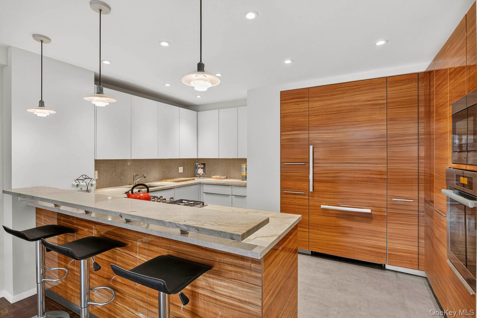 425 East 63rd Street, Unit W12EF photo 4