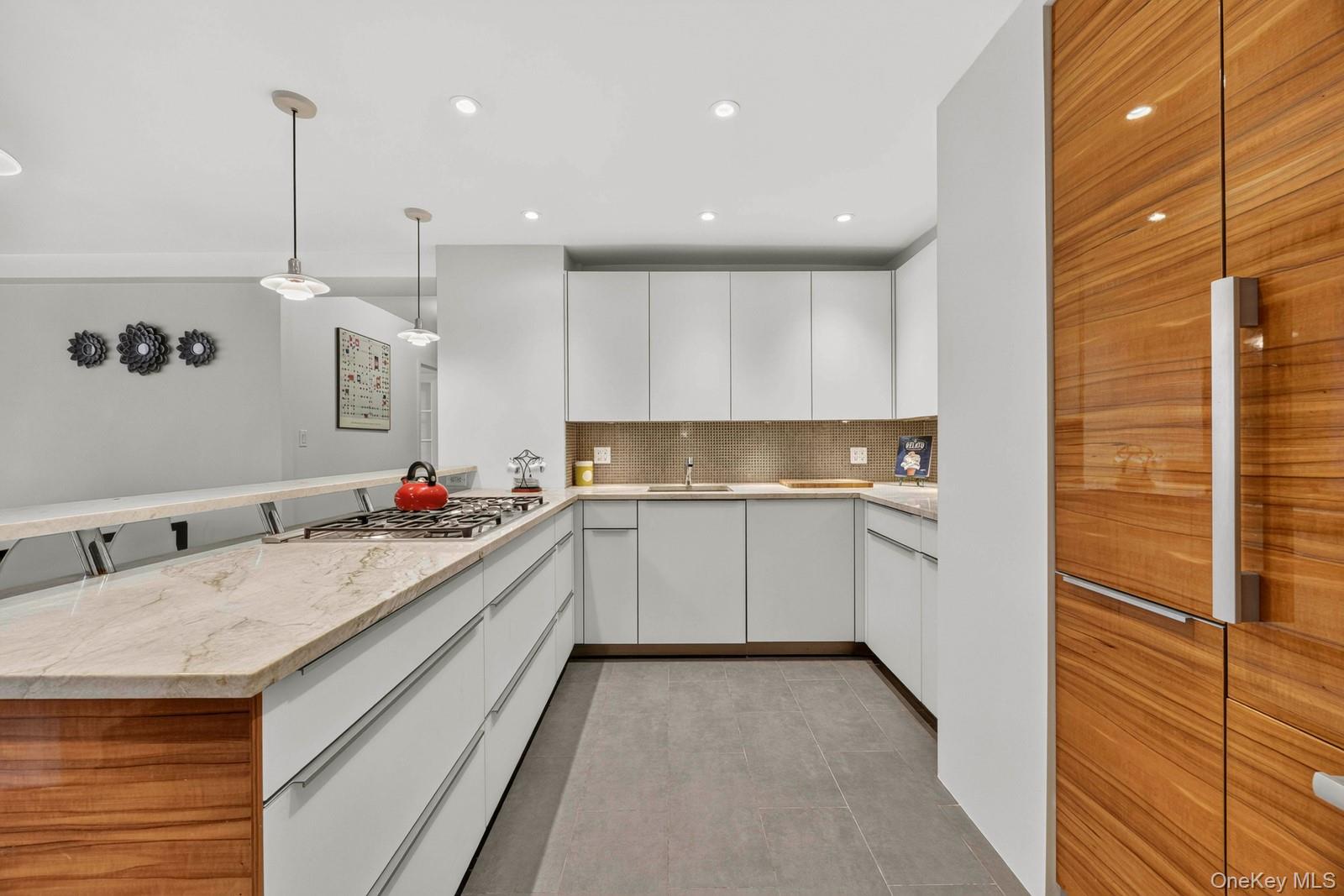 425 East 63rd Street, Unit W12EF photo 5