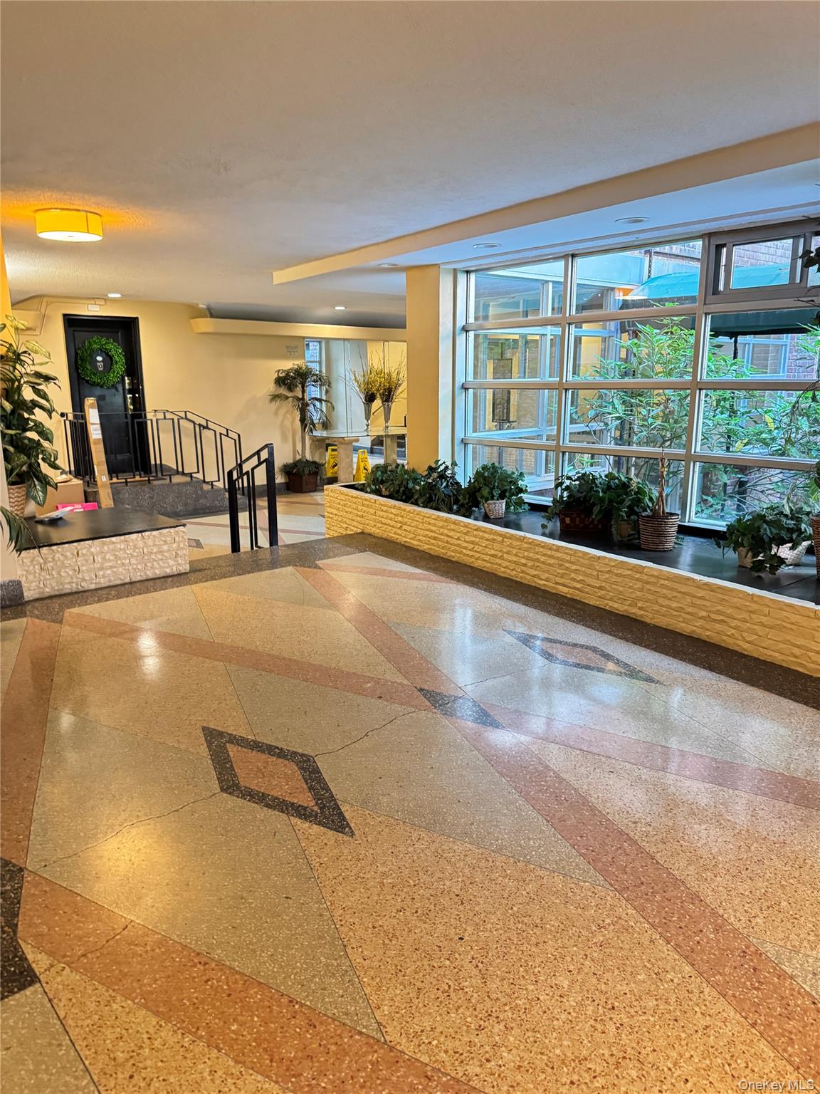 118-60 Metropolitan Avenue, Unit 1J photo 4