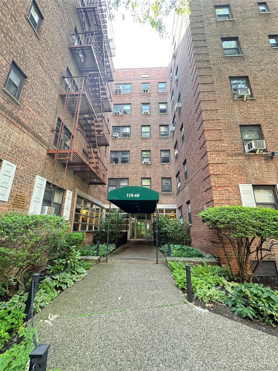 118-60 Metropolitan Avenue, Unit 1J photo 3