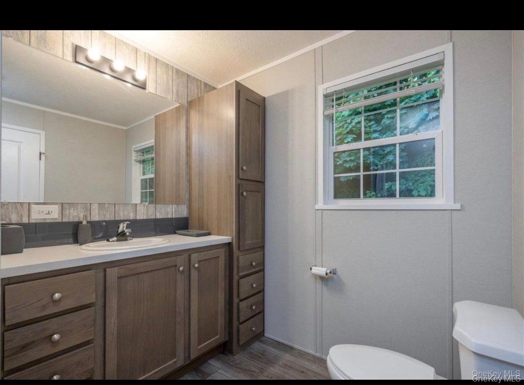 37 Windward Way – For Sale photo 3
