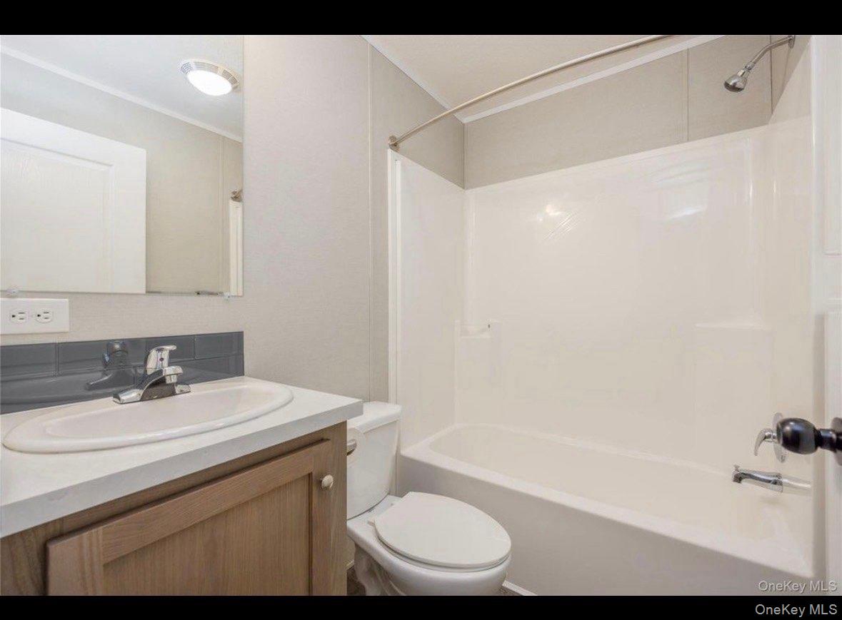 37 Windward Way – For Sale photo 7