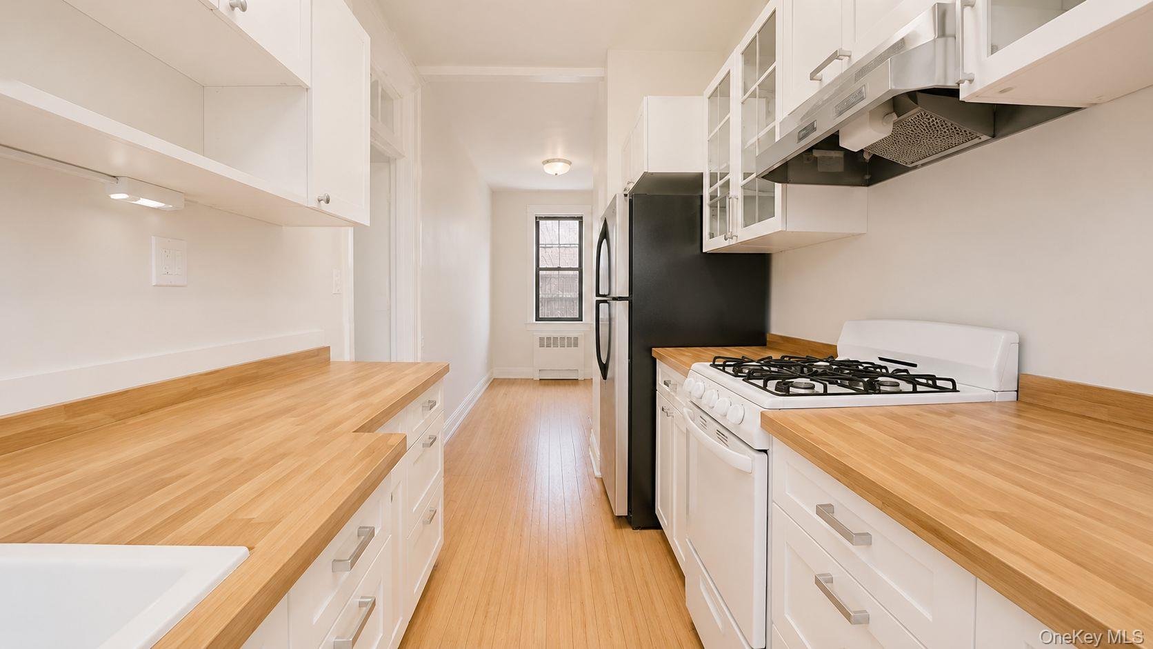 4-6 W 105th Street, Unit 6A photo 15