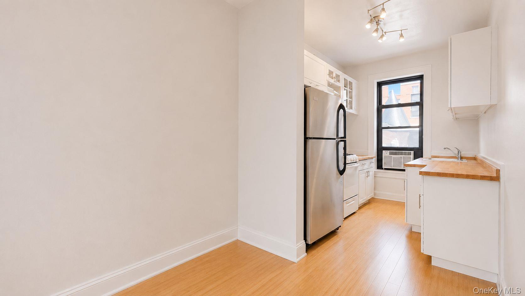 4-6 W 105th Street, Unit 6A photo 17