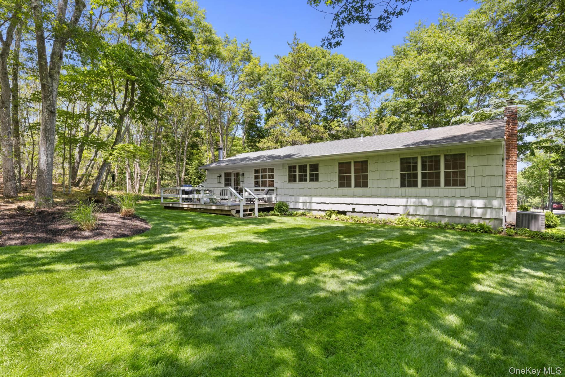 65 Laurel Trail – For Sale photo 2