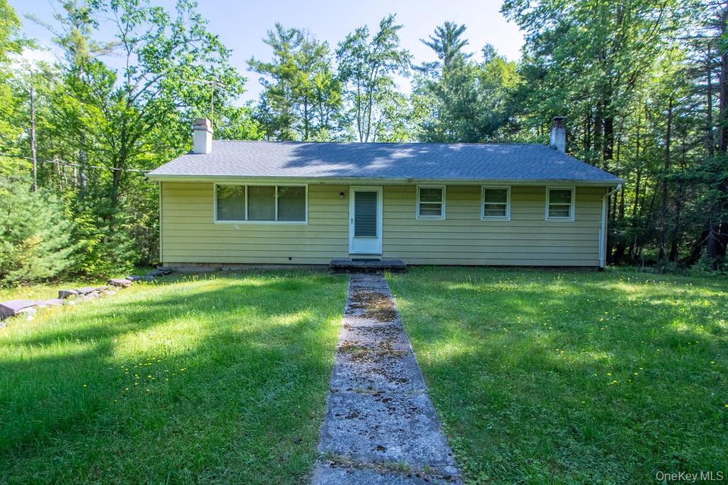 810 Ulster Heights Road – For Sale