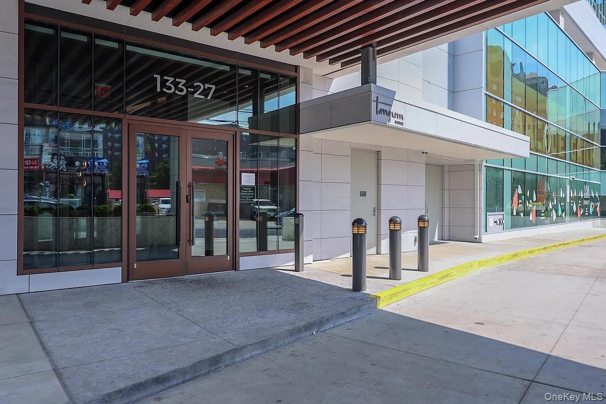 133-36 37th Avenue, Unit PH3B photo 31