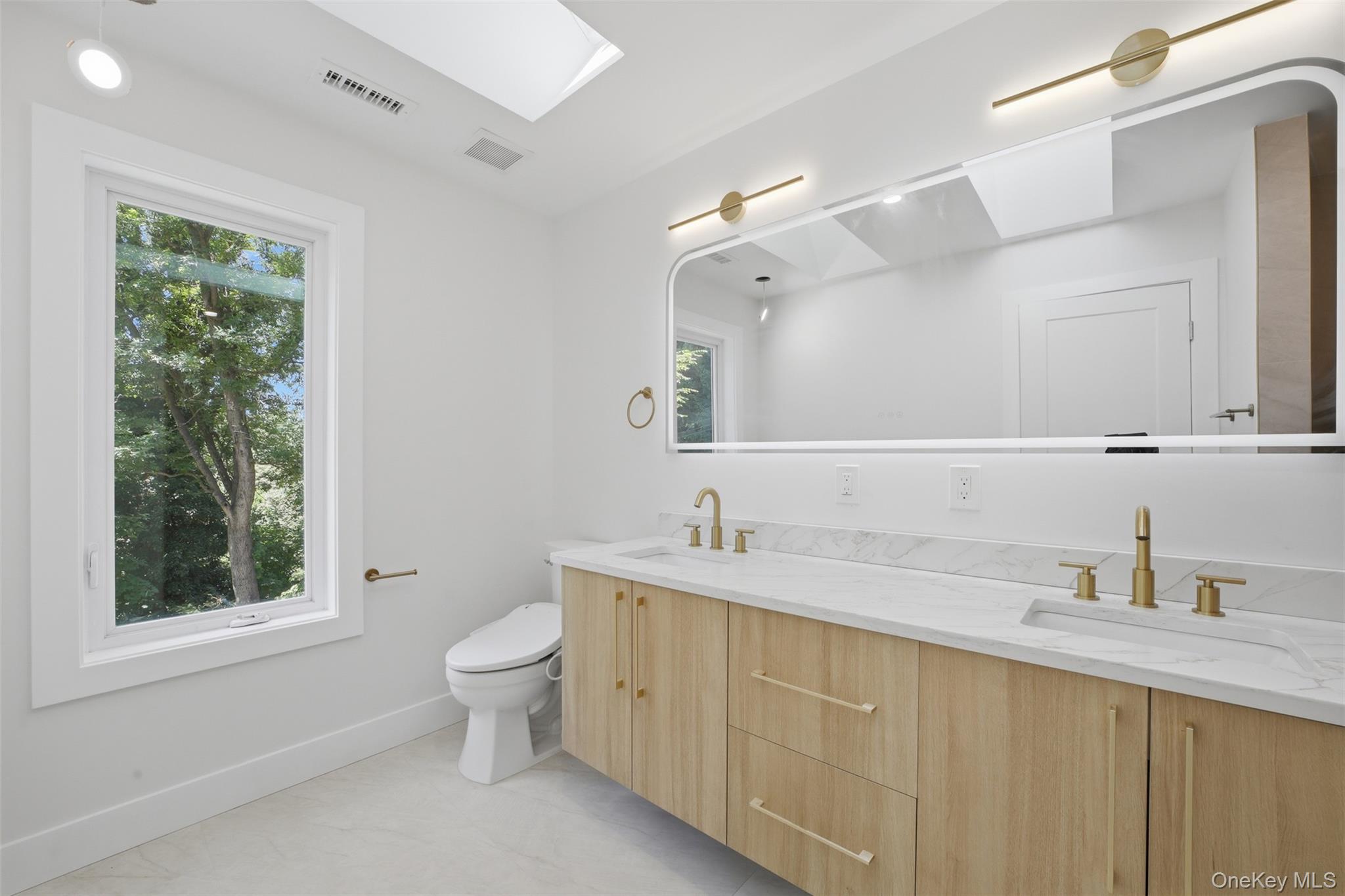42 Euclid Avenue – For Sale photo 16