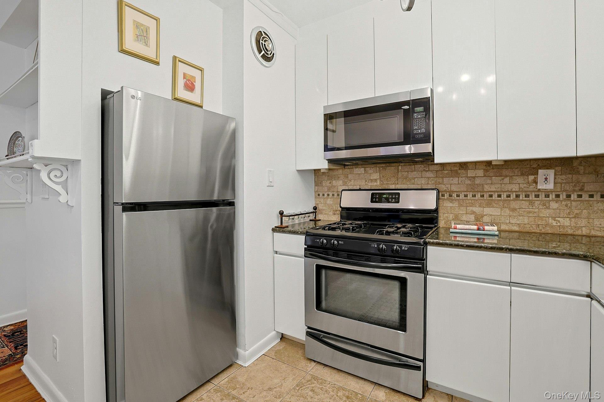 1255 North Avenue, Unit B-4j photo 7