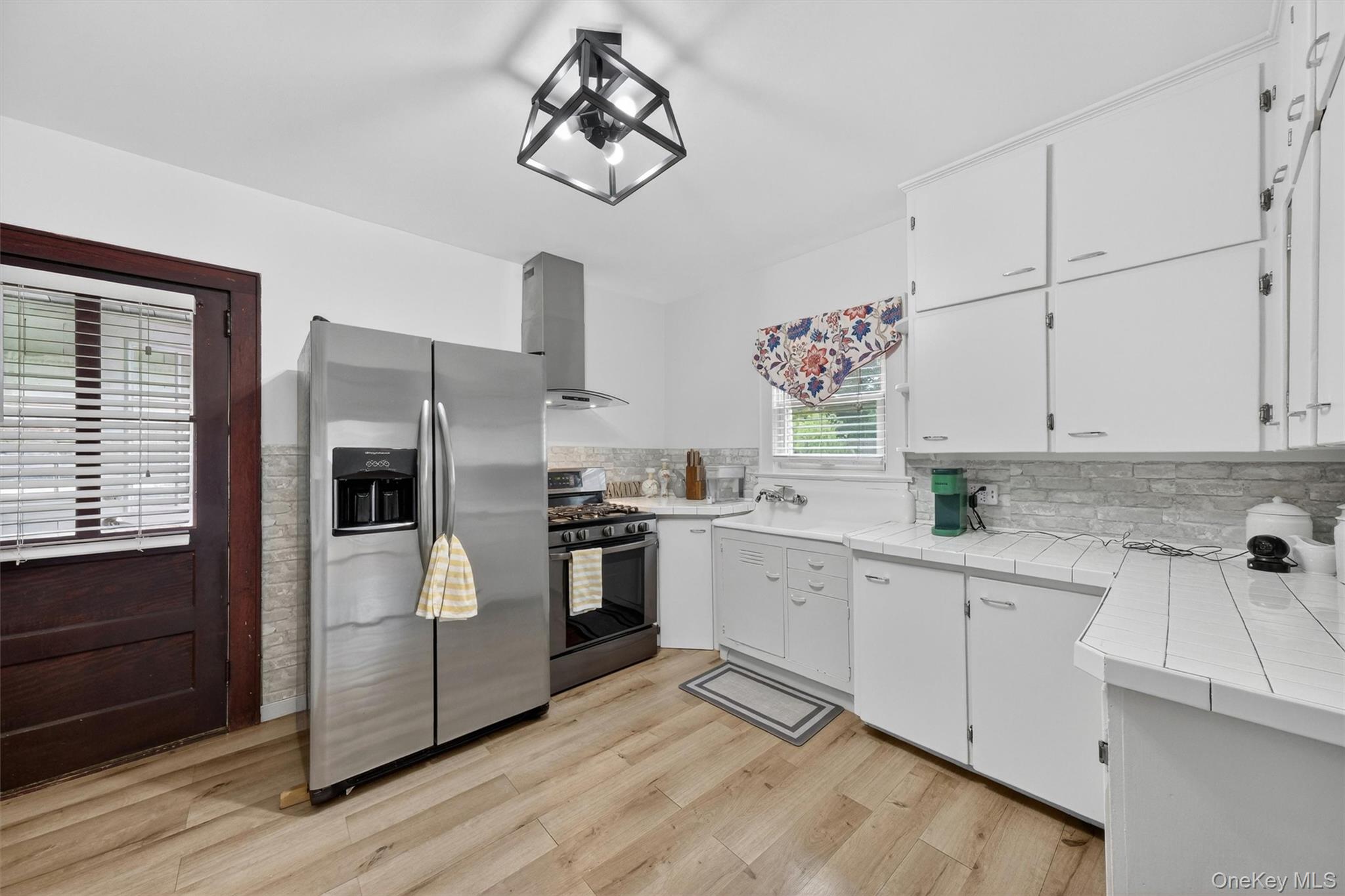11 Columbia Avenue – For Sale photo 16
