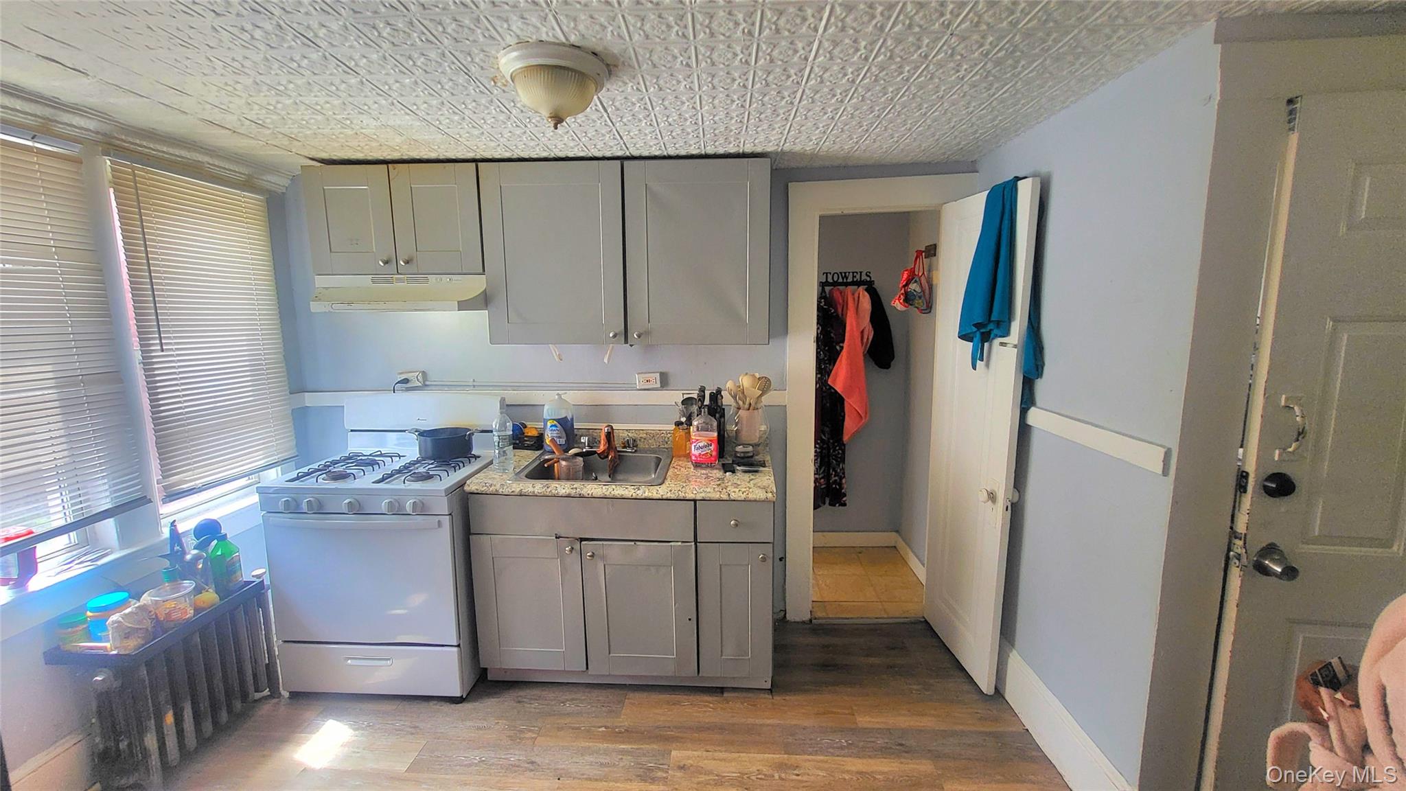 48 Conklin Street – For Sale photo 5