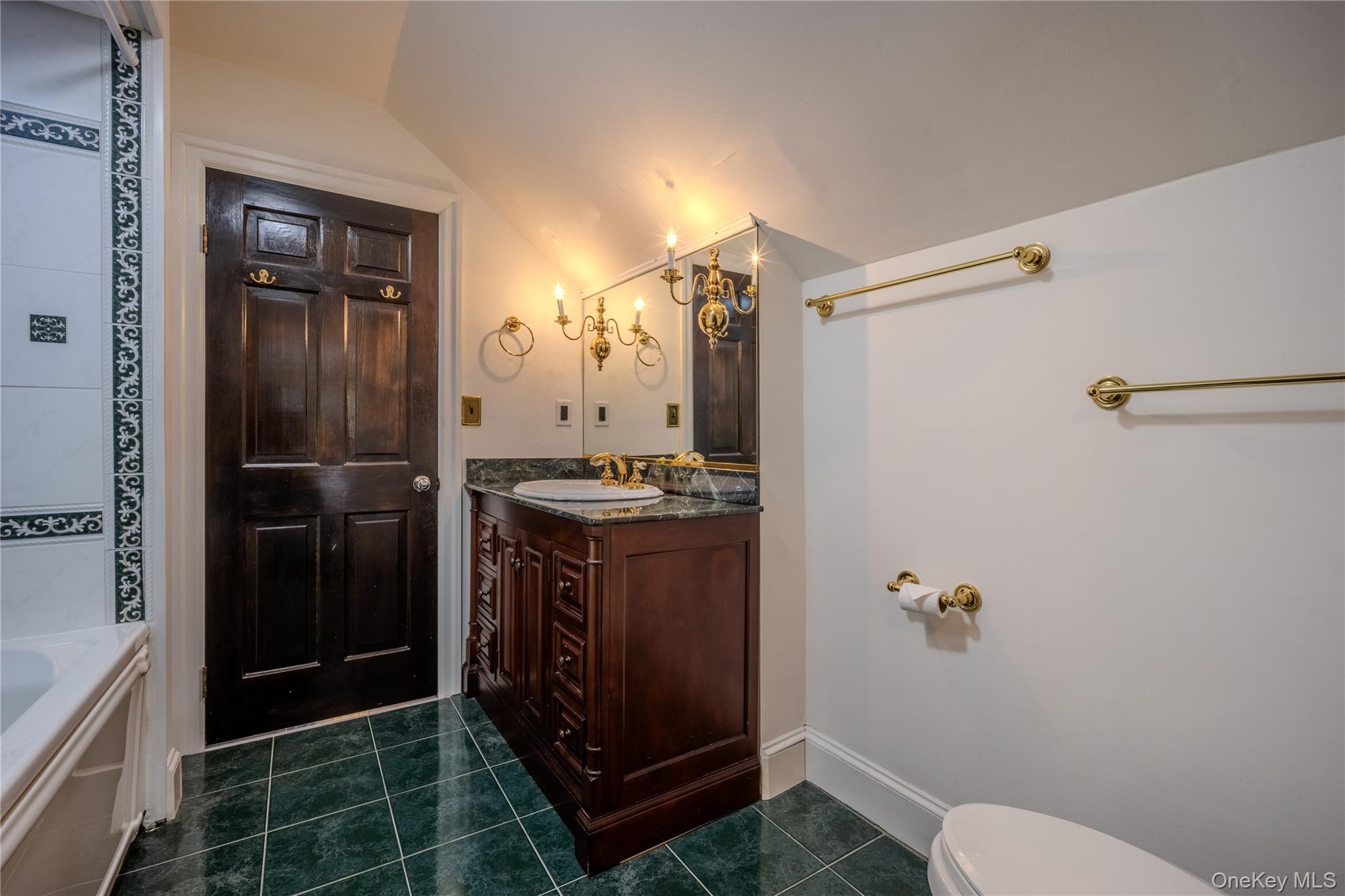190 Dunthorne Road – For Sale photo 28